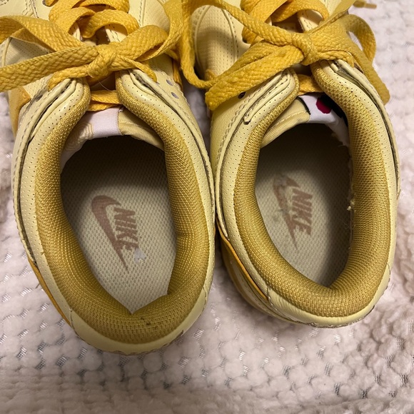 Nike Dunk Low Premium Basic Olympic Edition Yellow Shoes - Picture 3 of 6